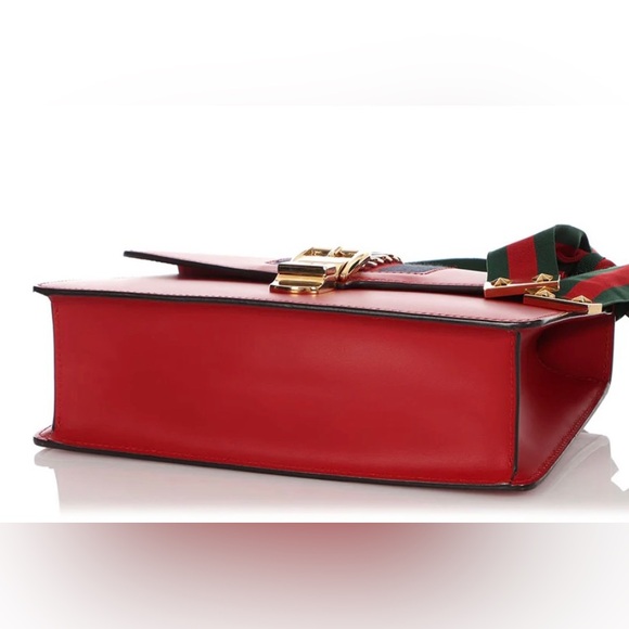 Gucci Red Leather Sylvie Shoulder Bag ✨LIKE NEW✨ - Picture 5 of 16